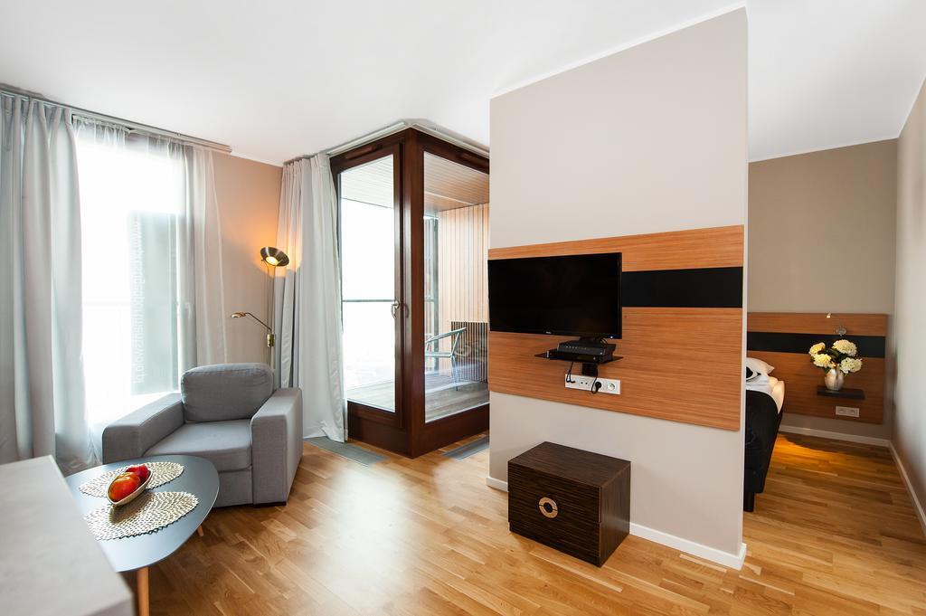 Prestige Apartments Wola Kolejowa Warsaw Room photo